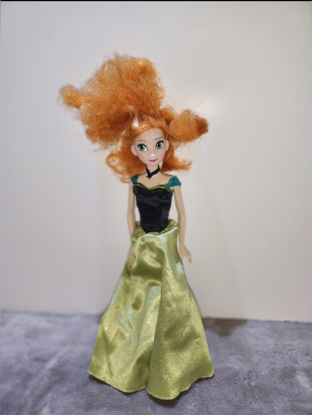 Disney's Frozen Anna Doll Set